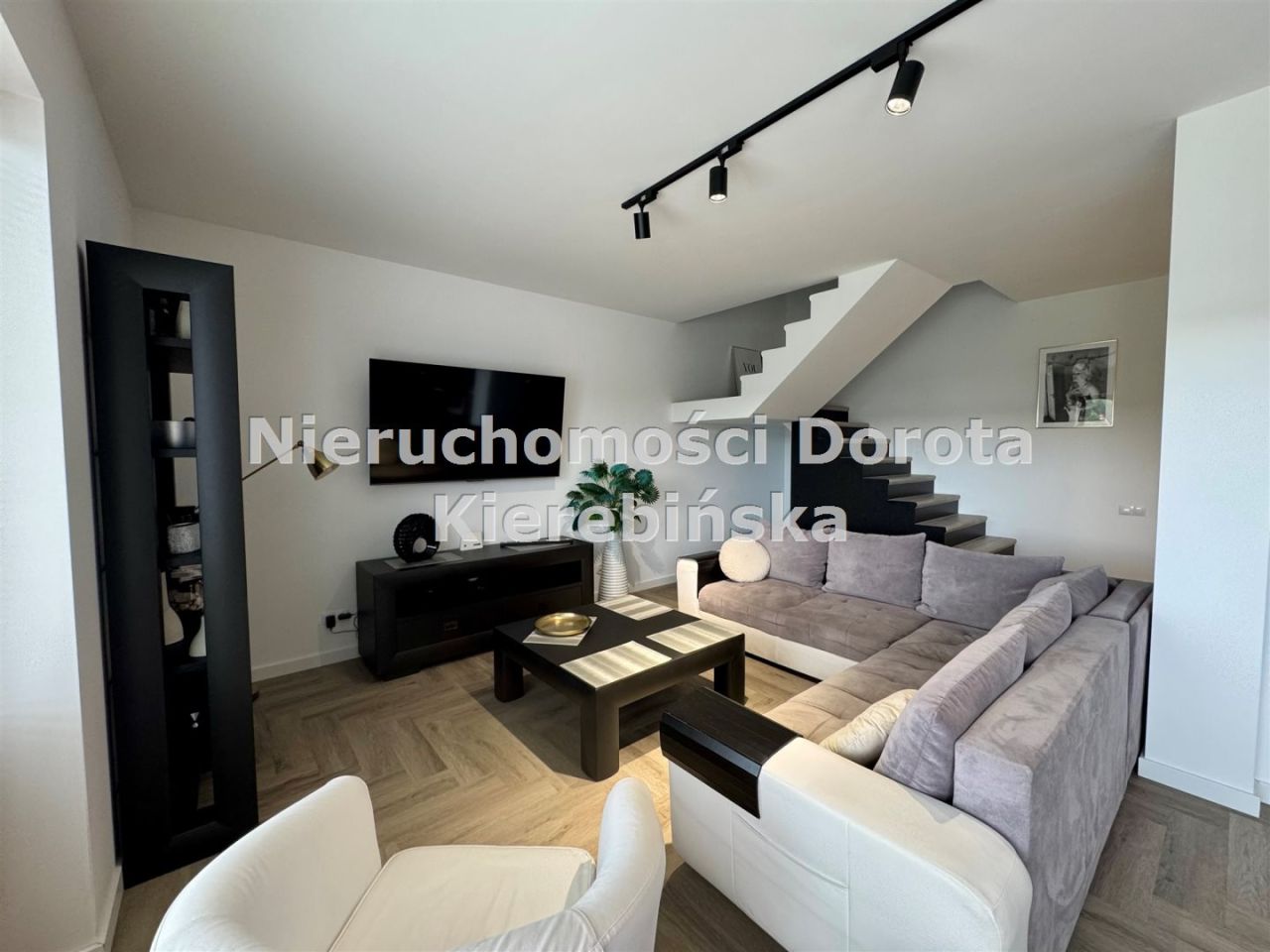 dom szeregowy, 7 pokoi Tomaszów Mazowiecki. Zdjęcie 34