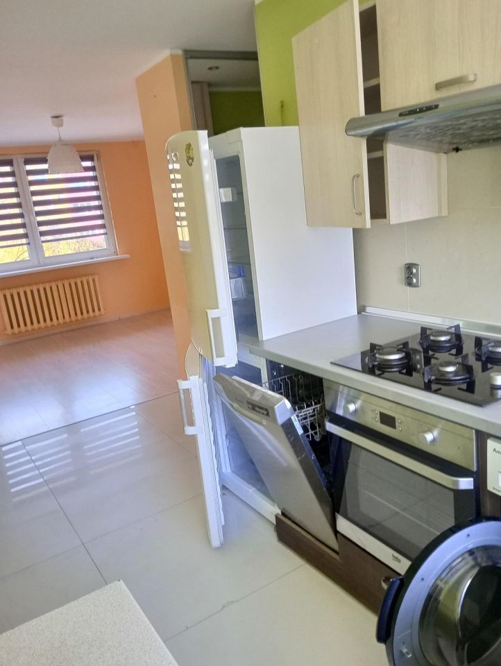 Mieszkanie 2-pokojowe Wałbrzych Piaskowa Góra, ul. Czesława Miłosza. Zdjęcie 2