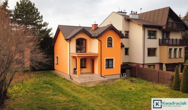 bliźniak, 3 pokoje Krosno, ul. Krakowska. Zdjęcie 1