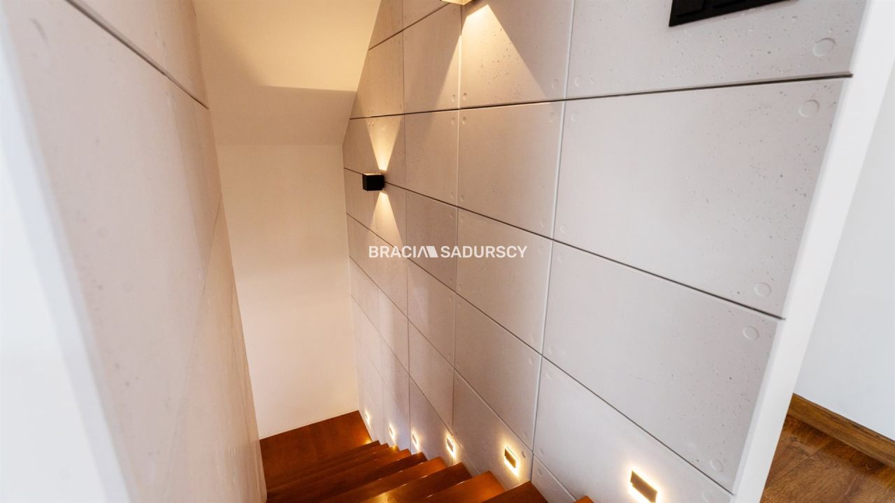 dom wolnostojący, 5 pokoi Skawica. Zdjęcie 28