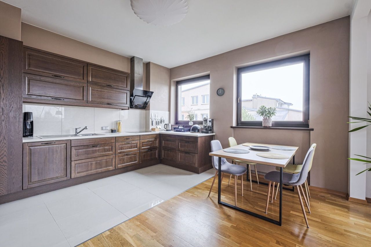 Mieszkanie 3-pokojowe Warszawa Targówek. Zdjęcie 3