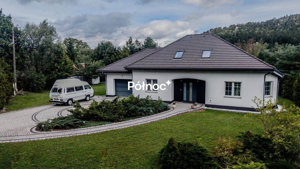 dom wolnostojący, 5 pokoi Szczytna, ul. Bobrownicka. Zdjęcie 2