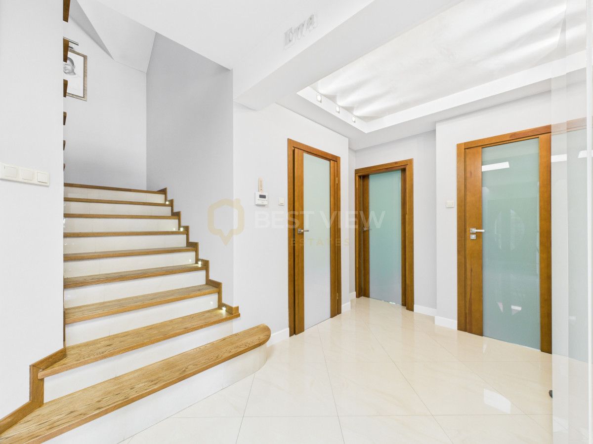 dom wolnostojący, 6 pokoi Ząbki, ul. Sasanki. Zdjęcie 3