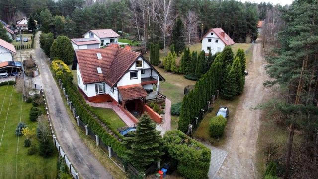 dom wolnostojący, 8 pokoi Miodówko. Zdjęcie 1