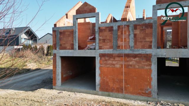 bliźniak, 4 pokoje Rączna. Zdjęcie 4