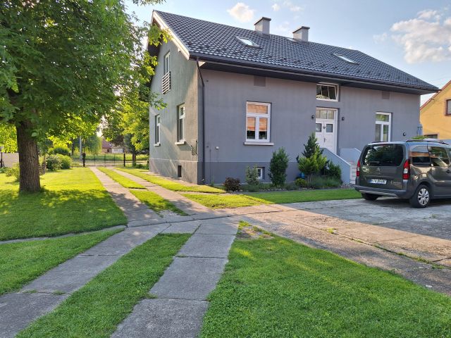 dom wolnostojący, 5 pokoi Brzozówka, ul. Tarnowska. Zdjęcie 1