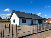 dom wolnostojący, 4 pokoje Kaczki, ul. Parkowa