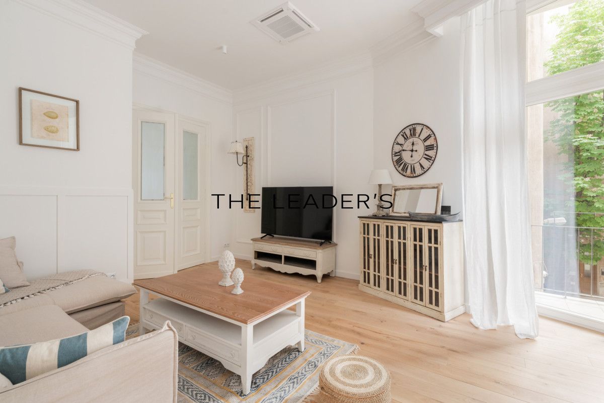 Mieszkanie 3-pokojowe Warszawa Śródmieście, ul. Nowogrodzka. Zdjęcie 3