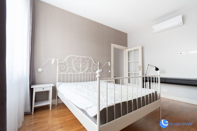 Mieszkanie 2-pokojowe Kraków Stare Miasto, ul. Józefa Sarego. Zdjęcie 10