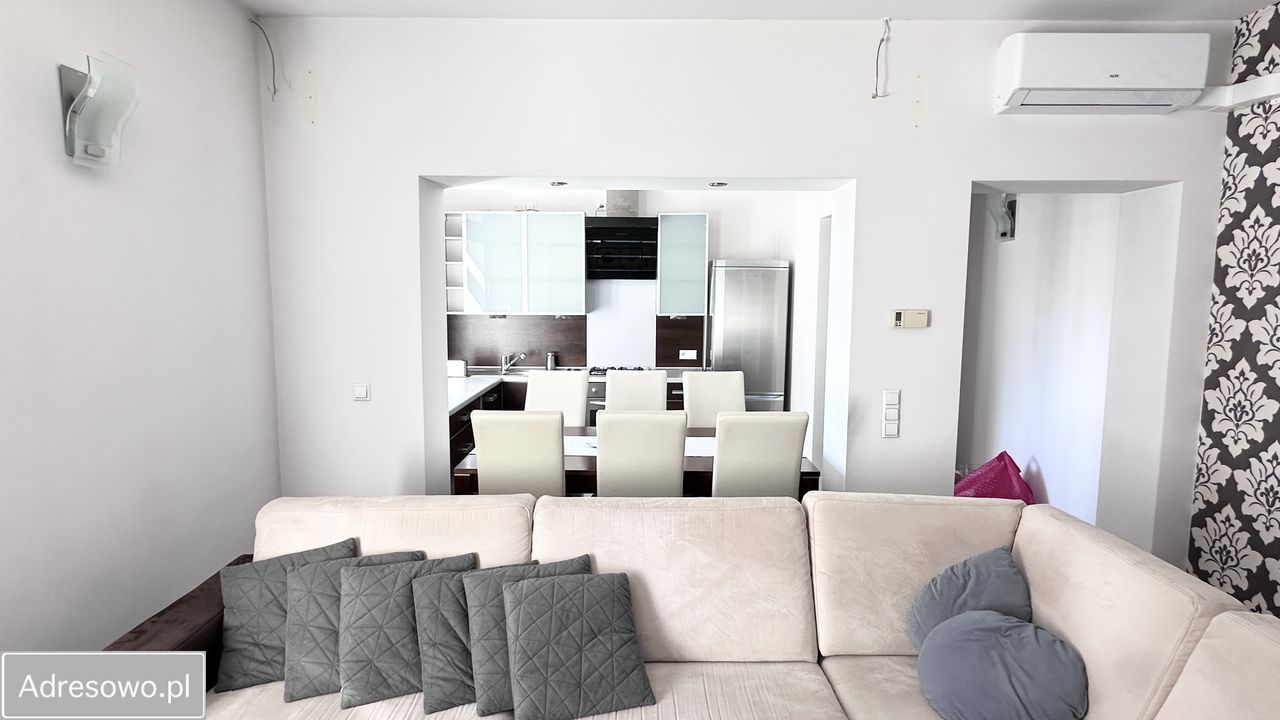 Mieszkanie 3-pokojowe Niemodlin, ul. Rynek. Zdjęcie 6