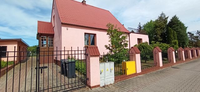 dom wolnostojący, 4 pokoje Świdwin, ul. Toruńska. Zdjęcie 1