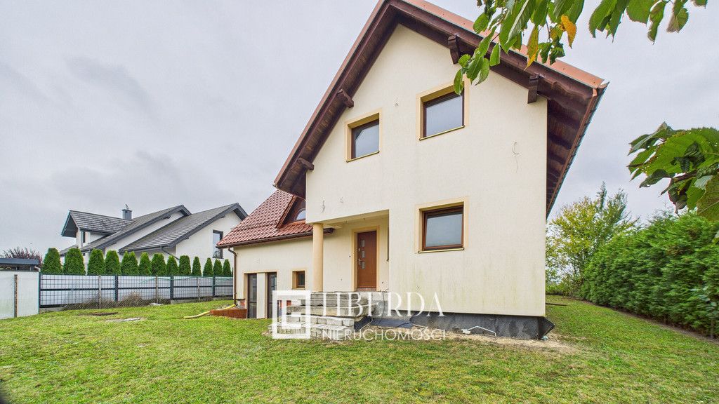 dom wolnostojący, 6 pokoi Niedrzwica Duża. Zdjęcie 22