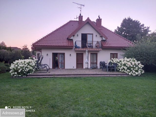 dom wolnostojący, 6 pokoi Chotomów, ul. Polna. Zdjęcie 1