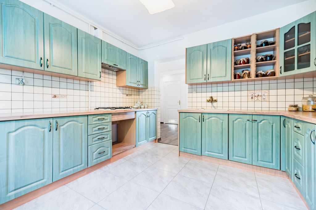 dom wolnostojący, 6 pokoi Strażów. Zdjęcie 9