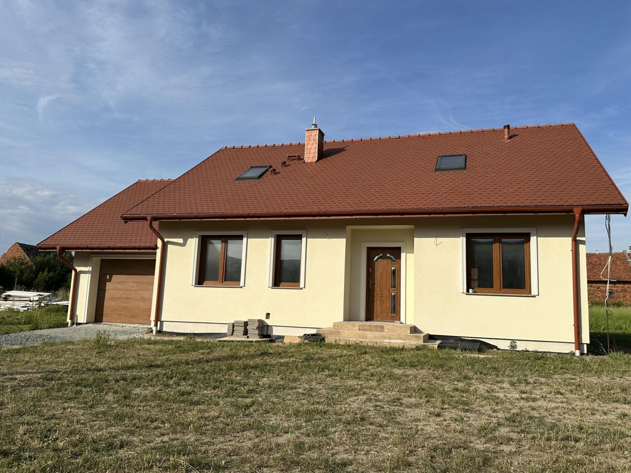 dom wolnostojący, 4 pokoje Złotów