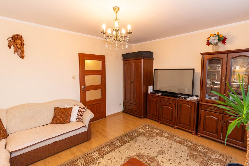 Mieszkanie 3-pokojowe Ostrowiec Świętokrzyski, os. Pułanki. Zdjęcie 4