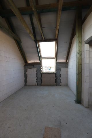 bliźniak, 5 pokoi Mników. Zdjęcie 7