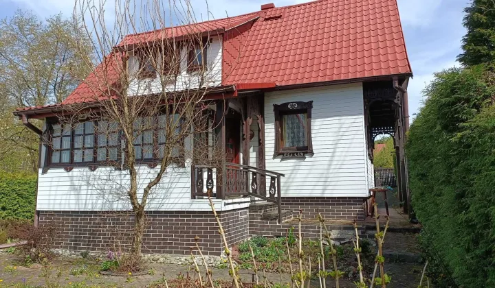 dom wolnostojący, 5 pokoi Wiśniowa