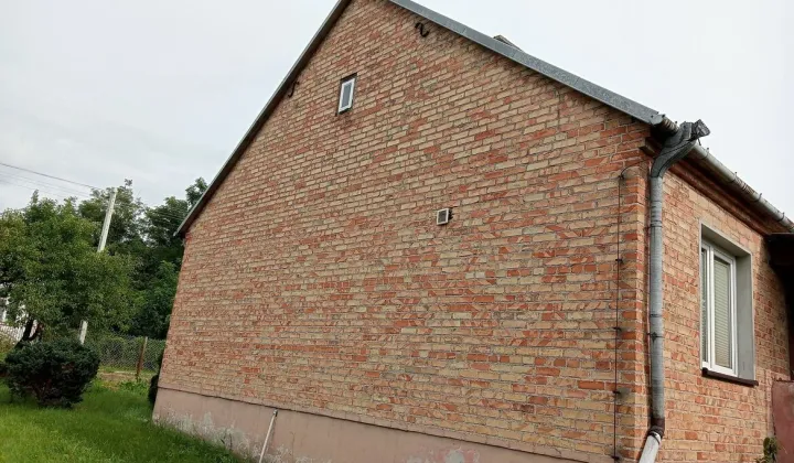 dom wolnostojący, 4 pokoje Anusin