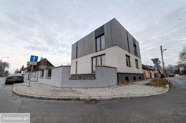 dom wolnostojący, 5 pokoi Radom Zamłynie, ul. Chłodna. Zdjęcie 1