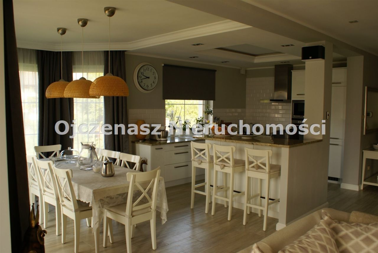 dom wolnostojący, 6 pokoi Niemcz. Zdjęcie 3