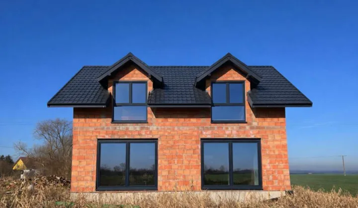 bliźniak, 6 pokoi Jezierzany