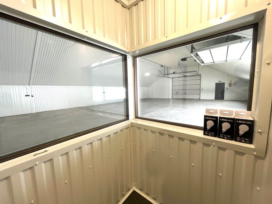 Hala/magazyn Mordarka. Zdjęcie 3