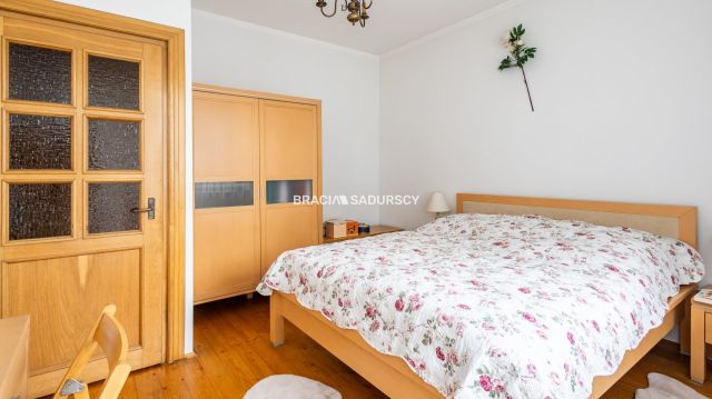 dom wolnostojący, 8 pokoi Zabierzów, ul. Krakowska. Zdjęcie 29