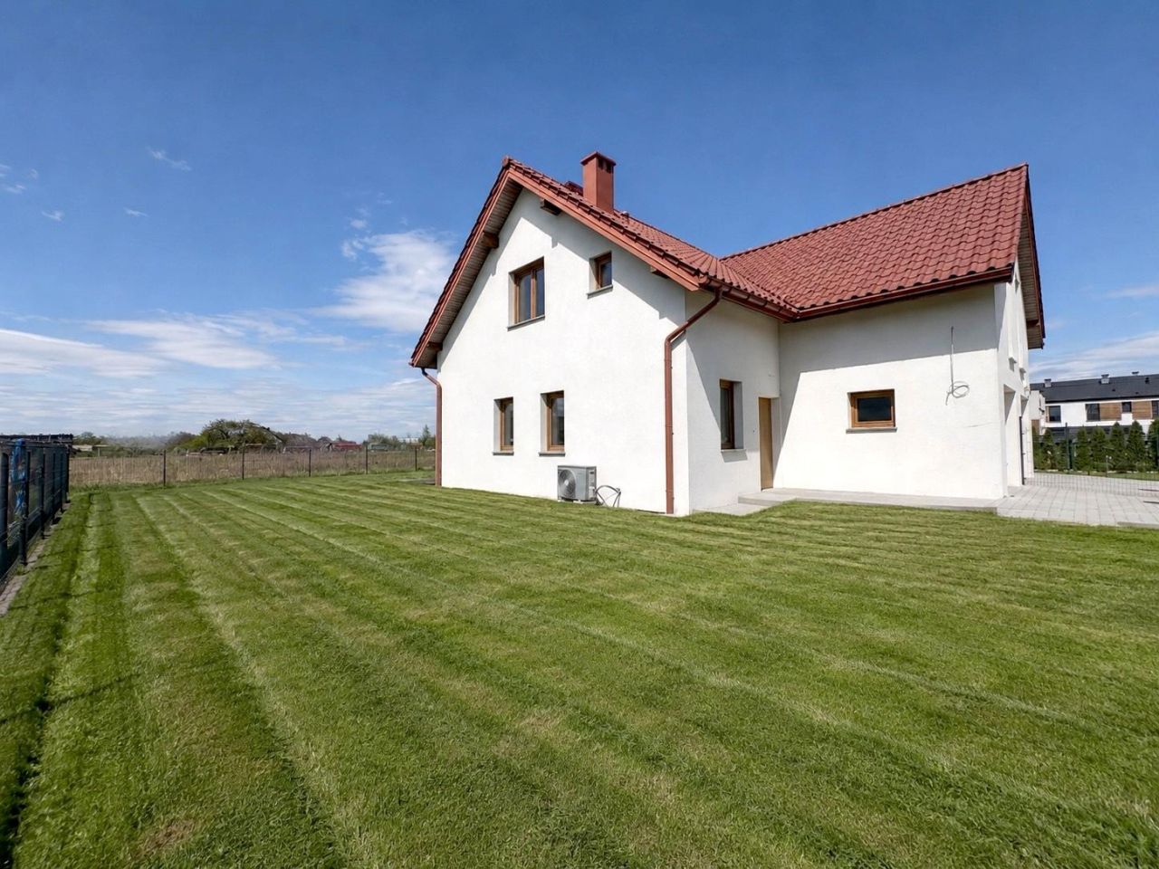 bliźniak, 4 pokoje Stanowice, ul. Różana. Zdjęcie 2