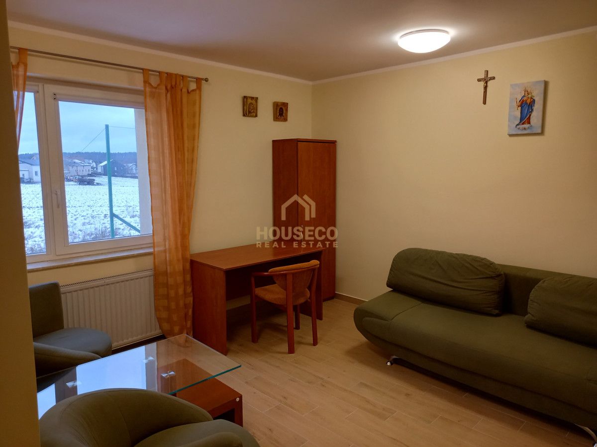 dom wolnostojący, 9 pokoi Bolszewo, ul. Polna. Zdjęcie 1