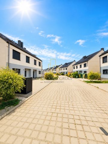 bliźniak, 5 pokoi Domasław. Zdjęcie 19