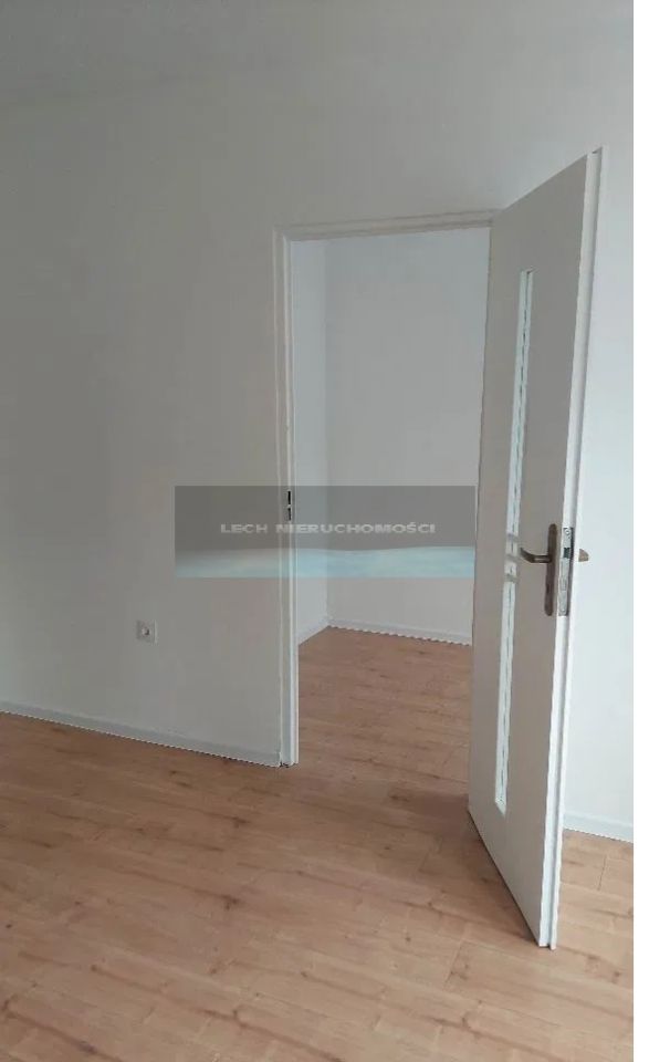 Mieszkanie 3-pokojowe Warszawa Włochy, ul. 1 Sierpnia. Zdjęcie 6