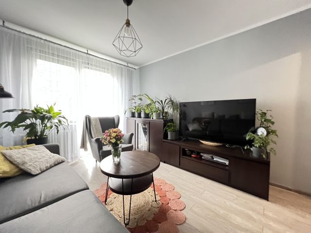 Mieszkanie 4-pokojowe Rakoszyce, ul. Górna. Zdjęcie 1