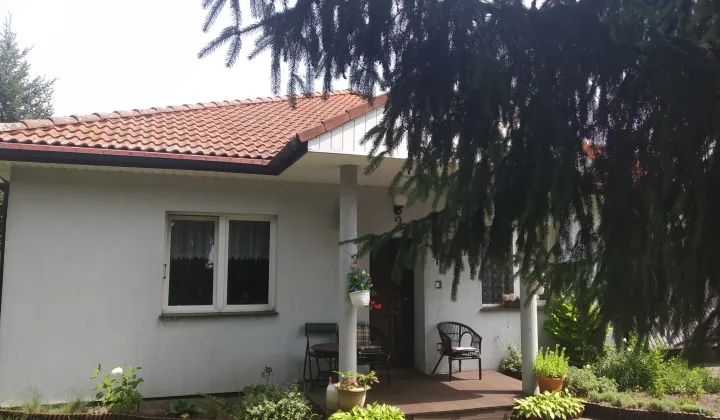 dom wolnostojący, 3 pokoje Kobylniki, ul. Tęczowa