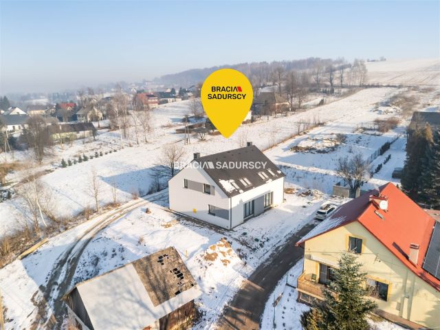 bliźniak, 4 pokoje Radziszów, ul. Zadworze Górne. Zdjęcie 3