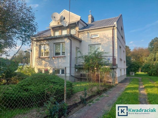 dom wolnostojący, 4 pokoje Krosno, ul. Mikołaja Kopernika. Zdjęcie 1
