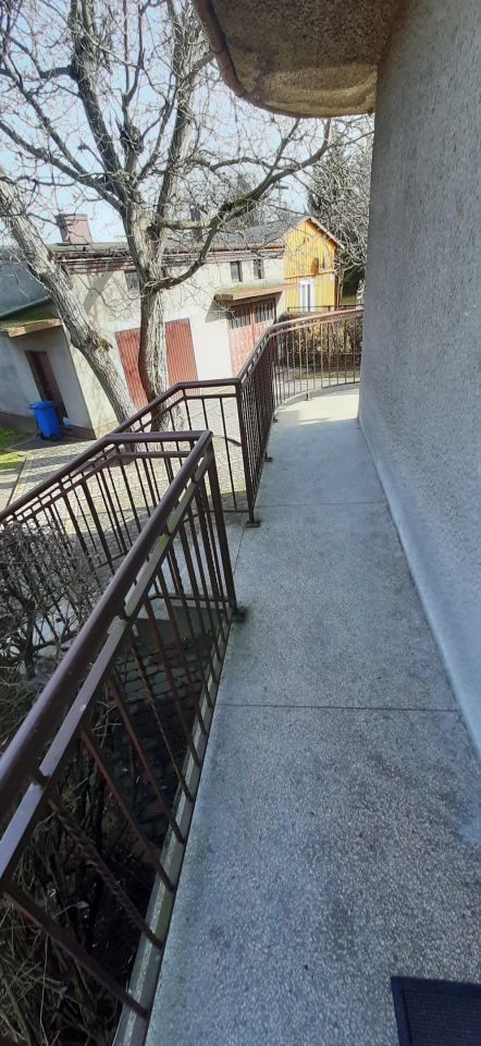 dom wolnostojący, 6 pokoi Radomsko Centrum, Prym. Wyszyńskiego. Zdjęcie 4