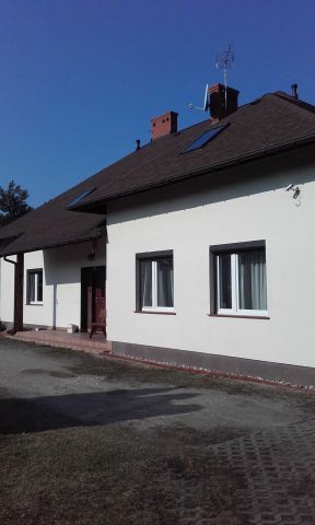 dom wolnostojący Mysłaków, ul. Chopina. Zdjęcie 1