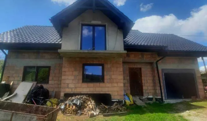 dom wolnostojący, 4 pokoje Poręba