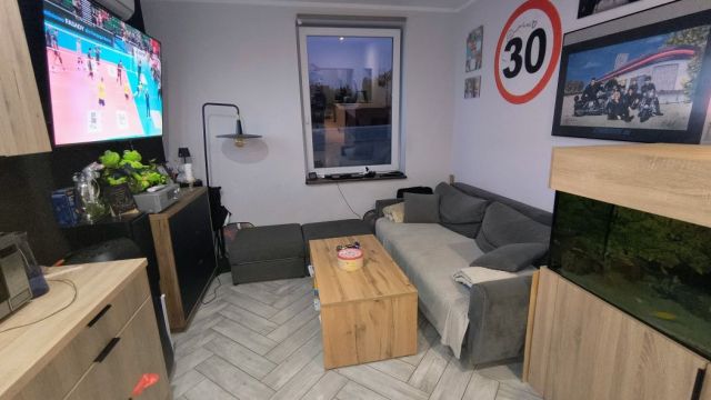 Mieszkanie 3-pokojowe Kędzierzyn-Koźle. Zdjęcie 1