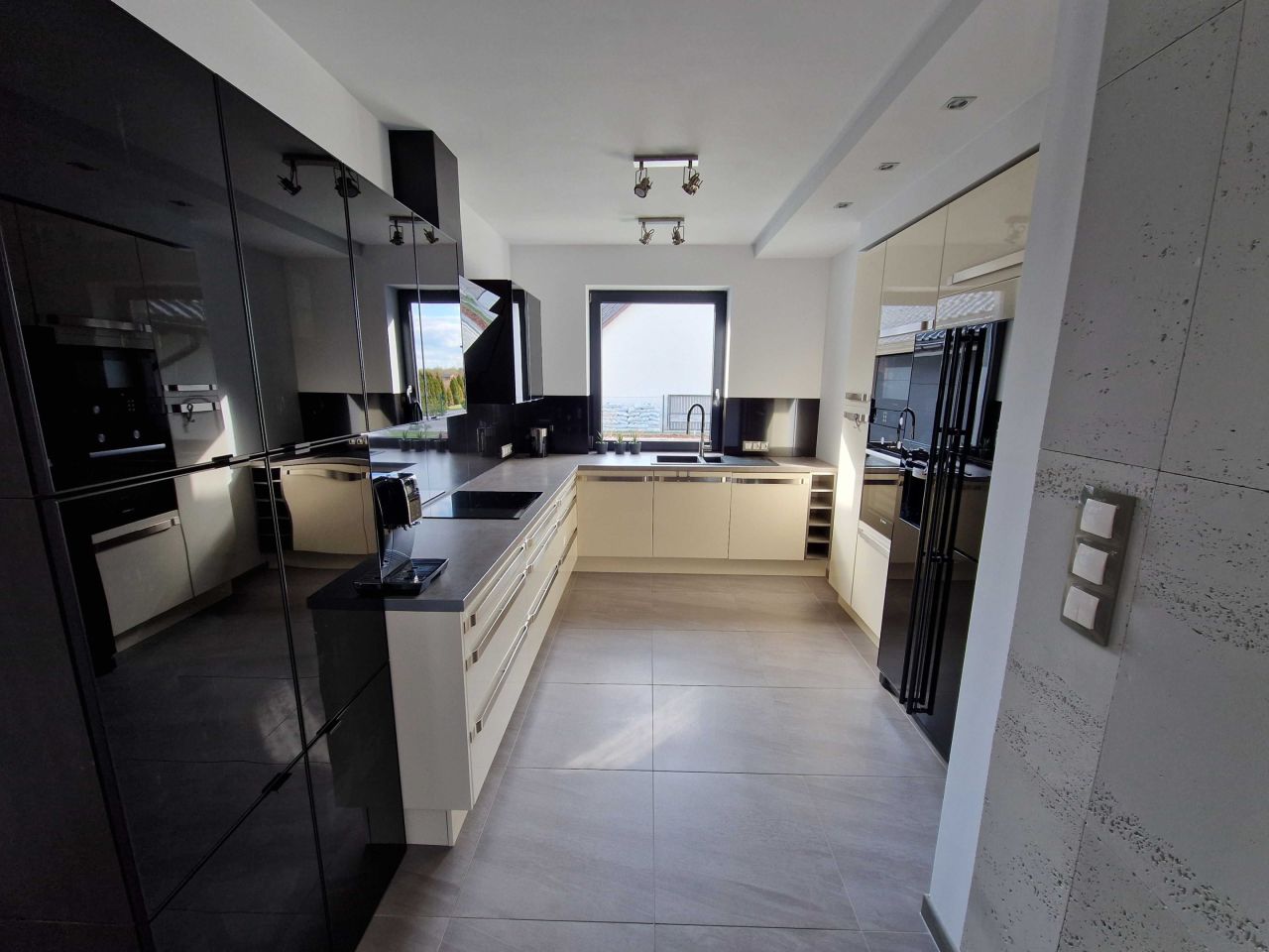 dom wolnostojący Szymanów. Zdjęcie 4