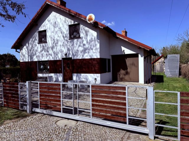 dom wolnostojący, 4 pokoje Korzeńsko. Zdjęcie 1