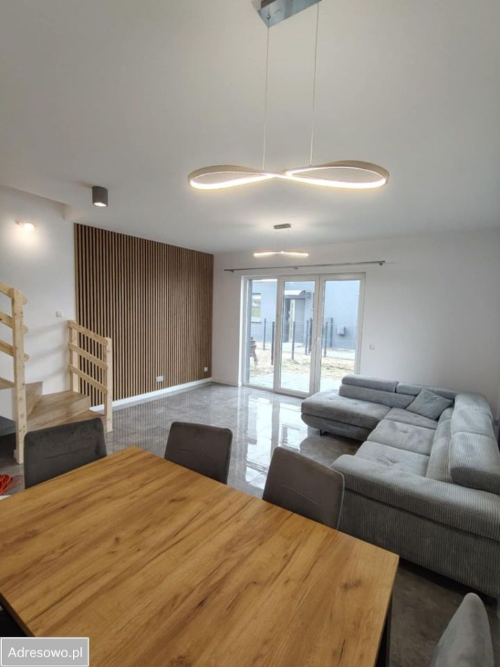 dom wolnostojący, 5 pokoi Strzebielino. Zdjęcie 10