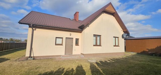 dom wolnostojący, 4 pokoje Rzekuń, ul. Rolna. Zdjęcie 1