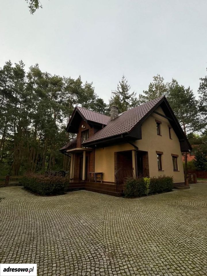 dom wolnostojący, 4 pokoje Laski Wielkie. Zdjęcie 1