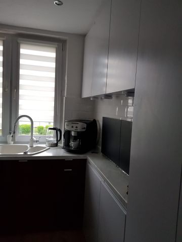 Mieszkanie 4-pokojowe Jastrzębie-Zdrój, ul. Warmińska. Zdjęcie 3