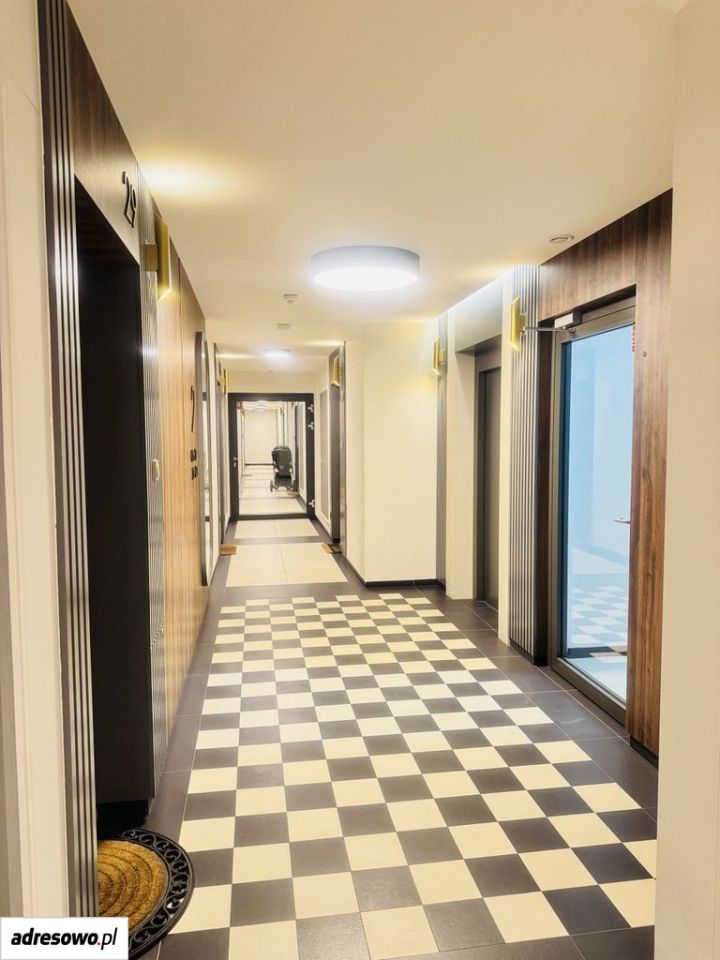 Mieszkanie 3-pokojowe Warszawa Wilanów, ul. Jerzego Holzera. Zdjęcie 2