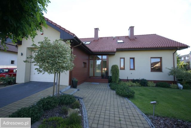 dom wolnostojący, 6 pokoi Pruszcz Gdański, ul. Stefana Banacha. Zdjęcie 1