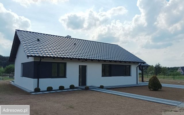dom wolnostojący, 4 pokoje Słone. Zdjęcie 1