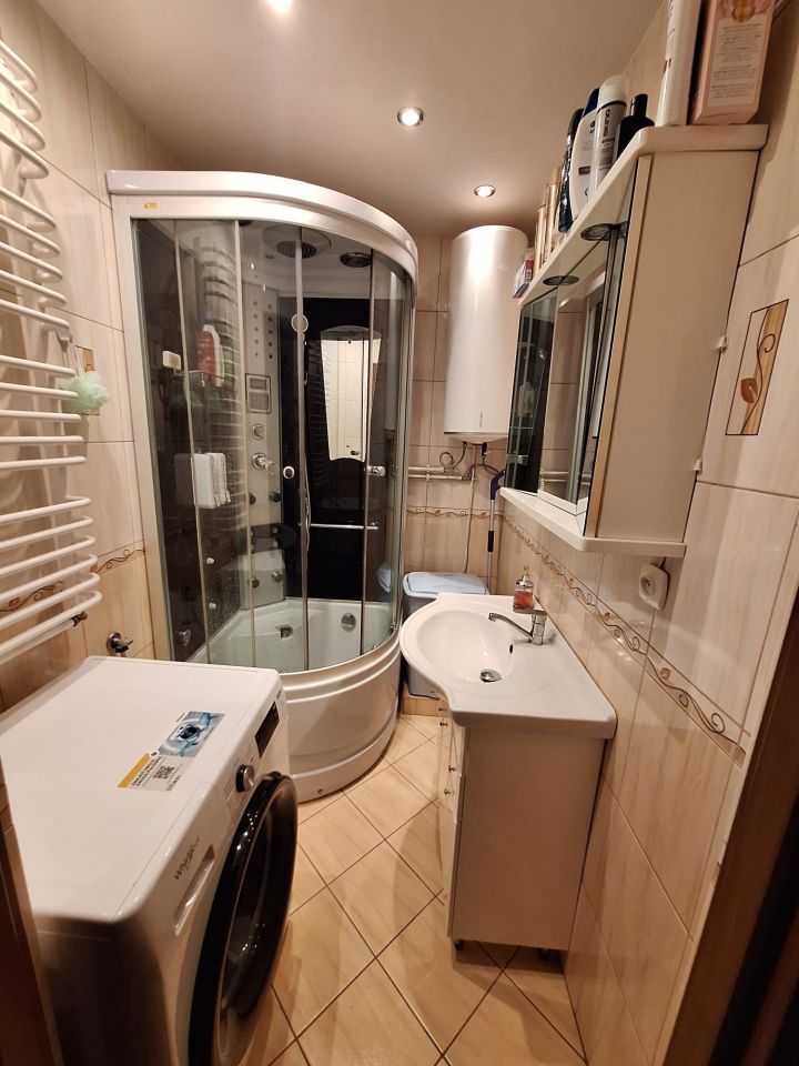 Mieszkanie 3-pokojowe Baligród. Zdjęcie 3